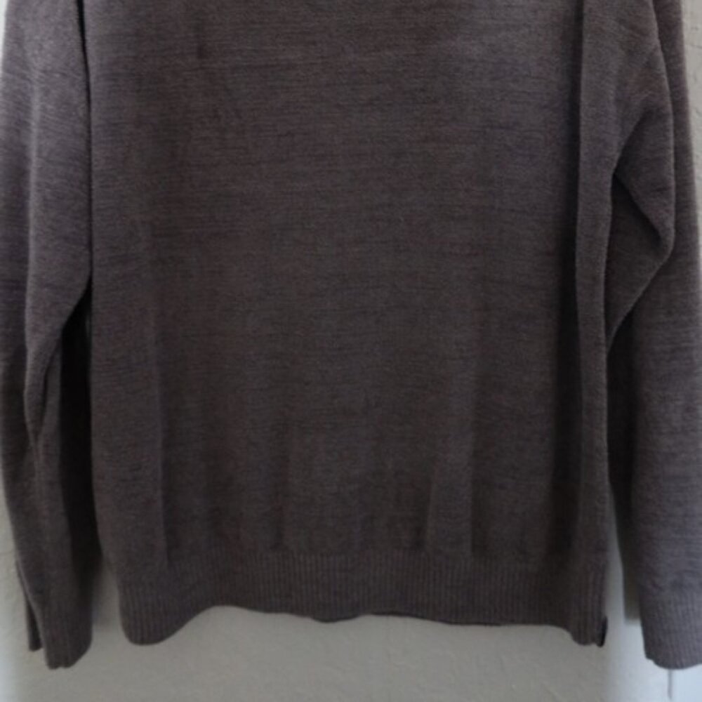 Barefoot Dreams CozyChic Ultra Lite V-Neck Pullover Size Large Grey Msrp $135 - Picture 6 of 8